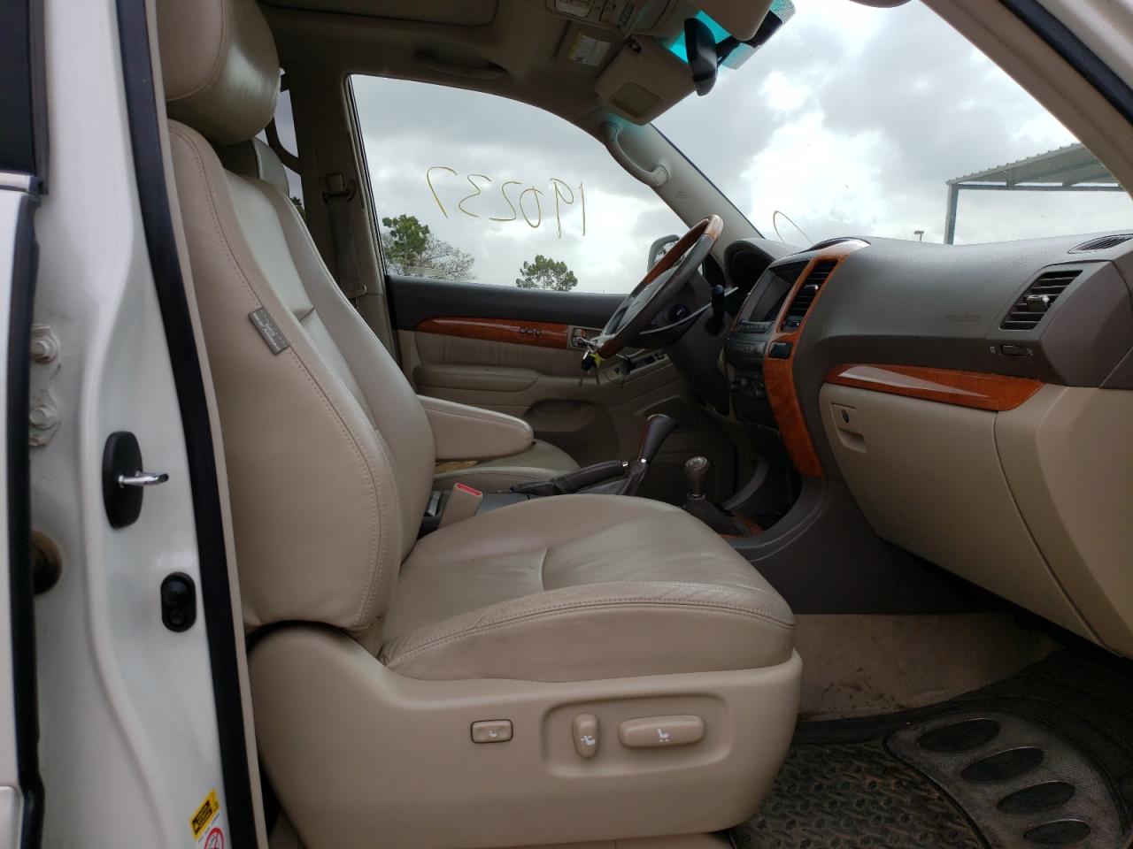 Photo 5 from auction – 2007 LEXUS GX 470 with VIN JTJBT20X770130678