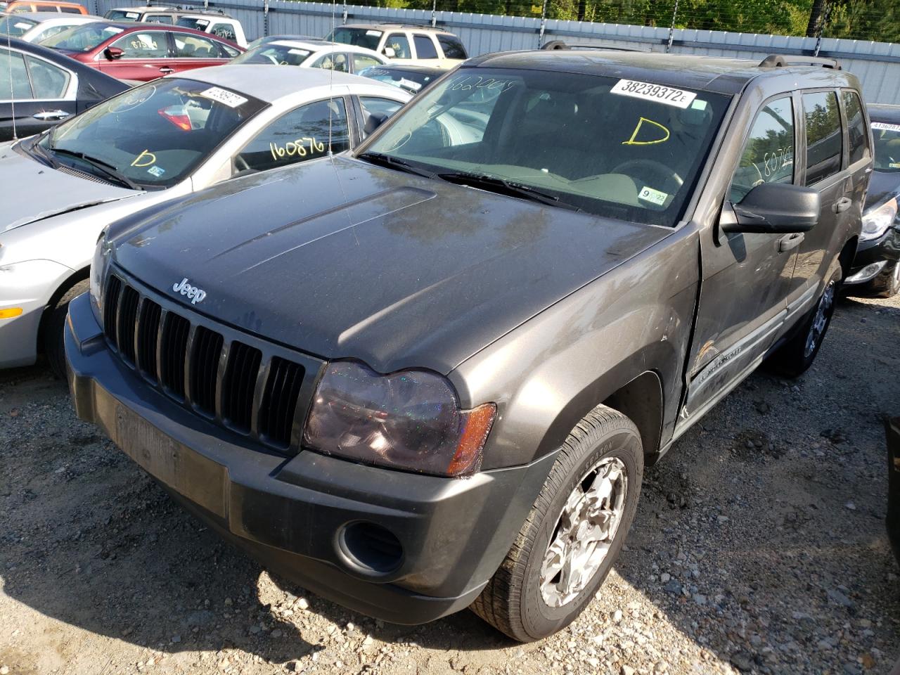 Photo 2 from auction – 2005 JEEP GRAND CHER with VIN 1J4GR48K35C662009