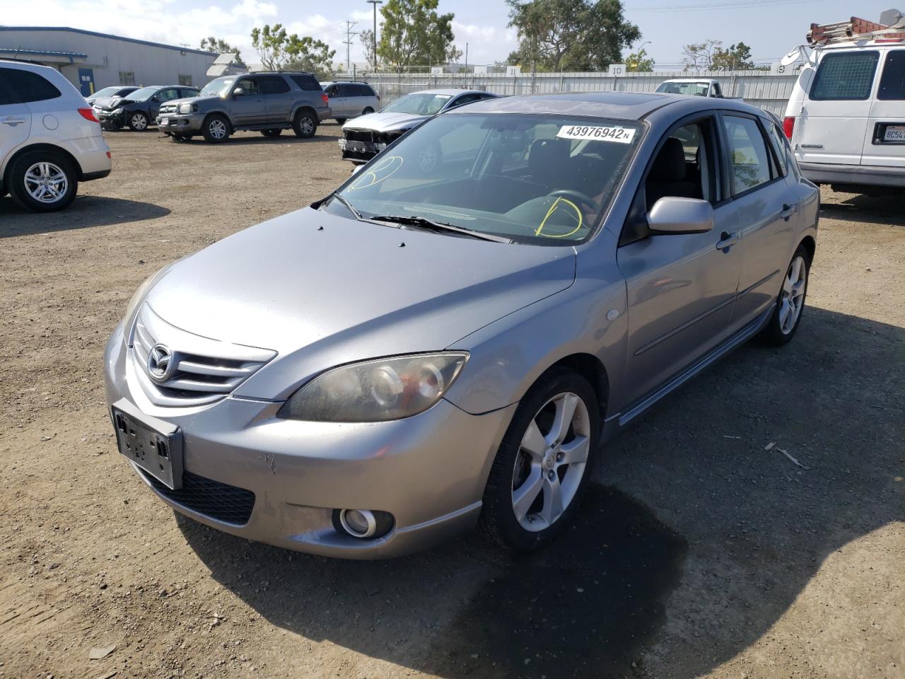 Photo 2 from auction – 2004 MAZDA 3 HATCHBAC with VIN JM1BK343341121419