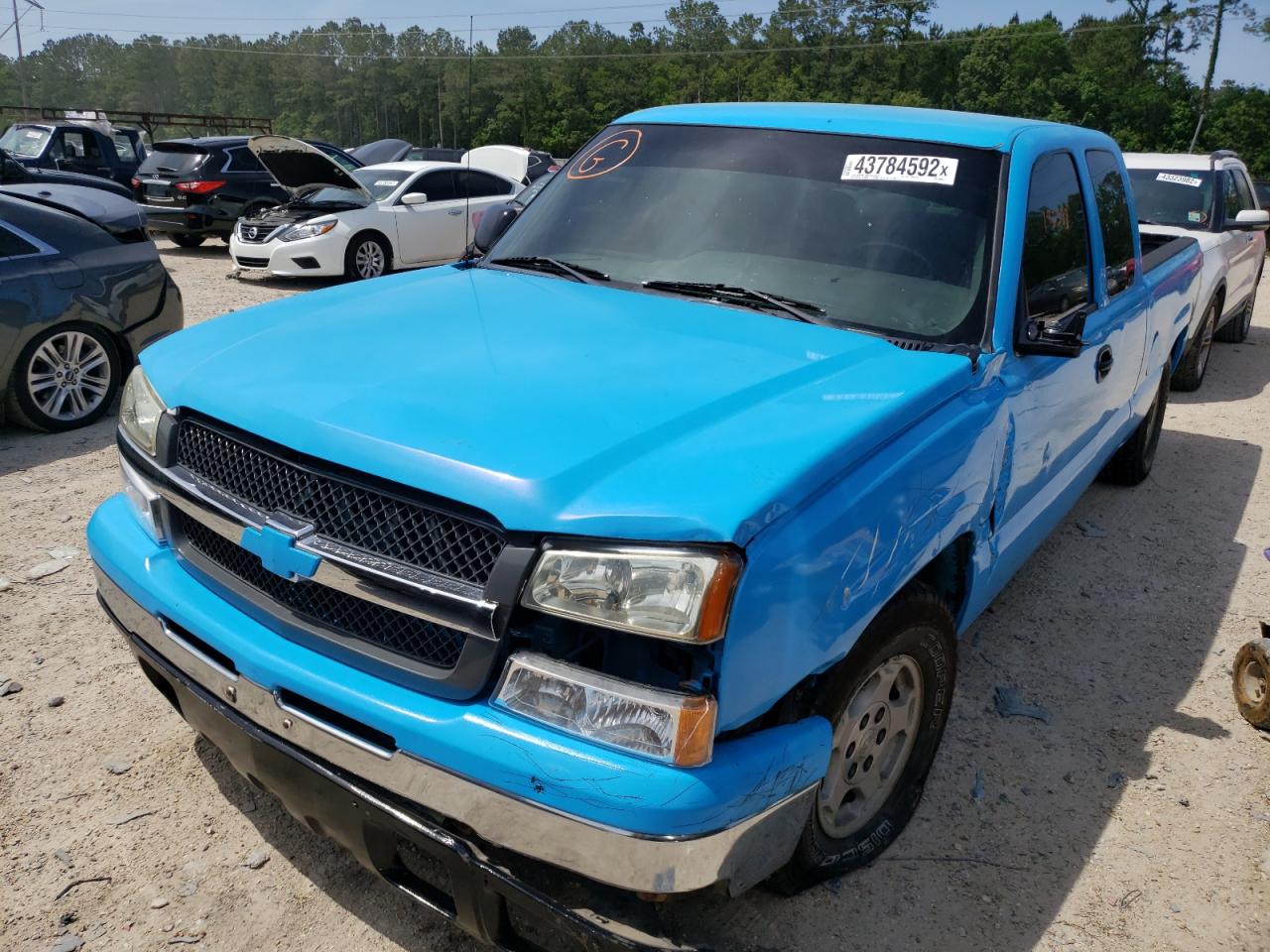 Photo 2 from auction – 2004 CHEVROLET SILVERADO with VIN 2GCEC19TX41296106