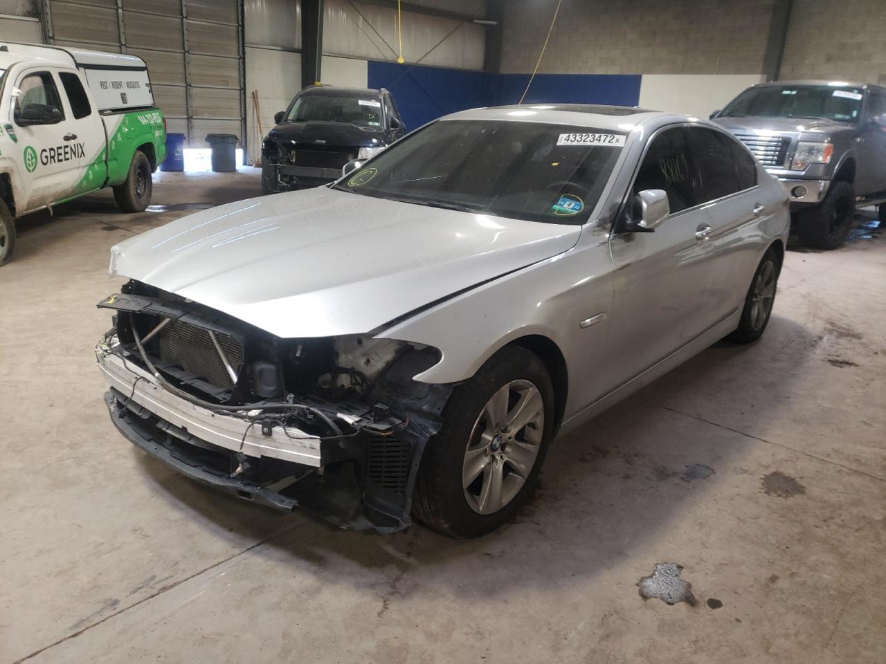 Photo 2 from auction – 2013 BMW 528 XI with VIN WBAXH5C54DDW13598