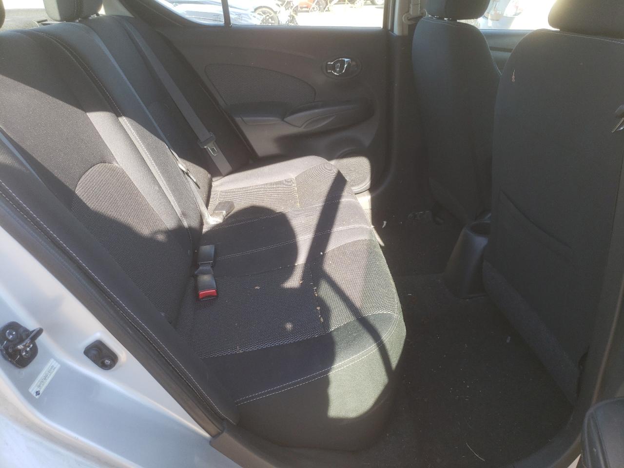 Photo 6 from auction – 2015 NISSAN VERSA S with VIN 3N1CN7AP8FL931122