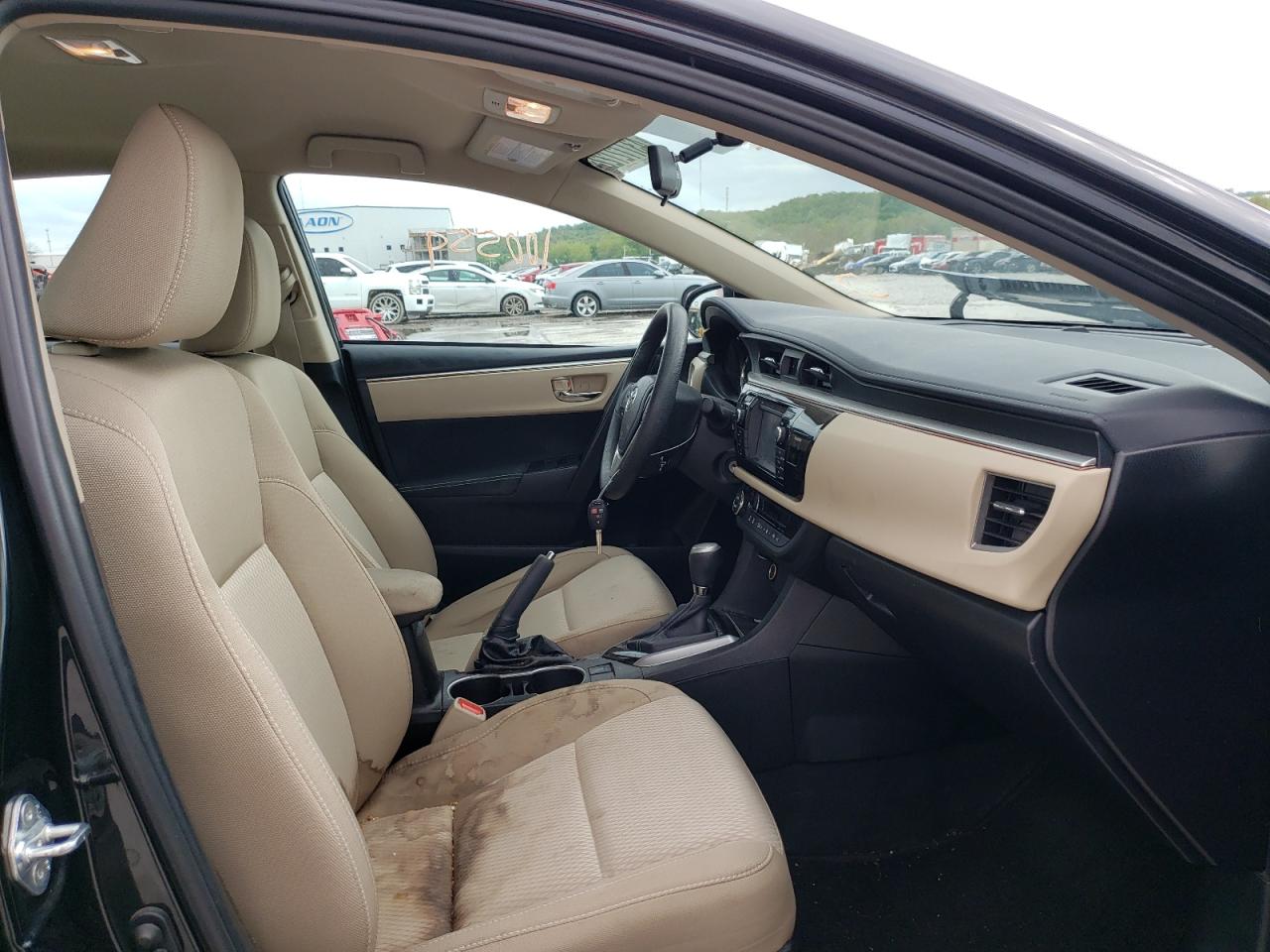 Photo 5 from auction – 2016 TOYOTA COROLLA L with VIN 5YFBURHE0GP419192
