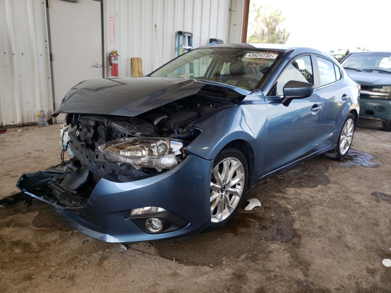 Photo 2 from auction – 2015 MAZDA 3 TOURING with VIN JM1BM1V30F1243848