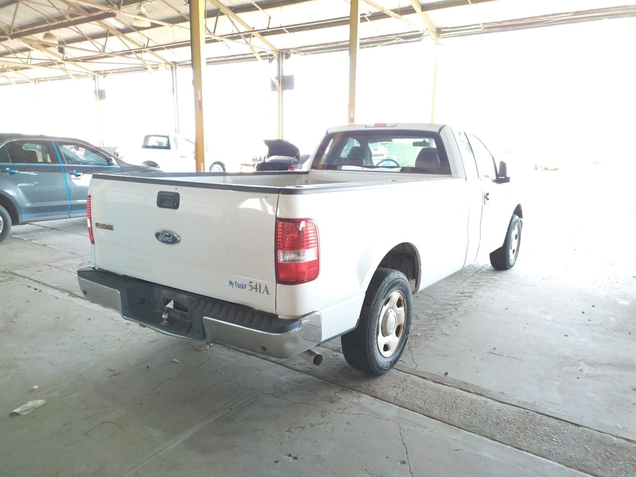 Photo 4 from auction – 2008 FORD F150 with VIN 1FTRF12W18KD77708