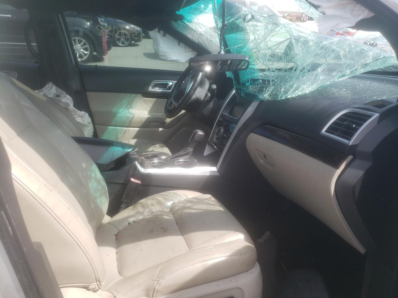 Photo 5 from auction – 2013 FORD EXPLORER L with VIN 1FM5K7F81DGB51198