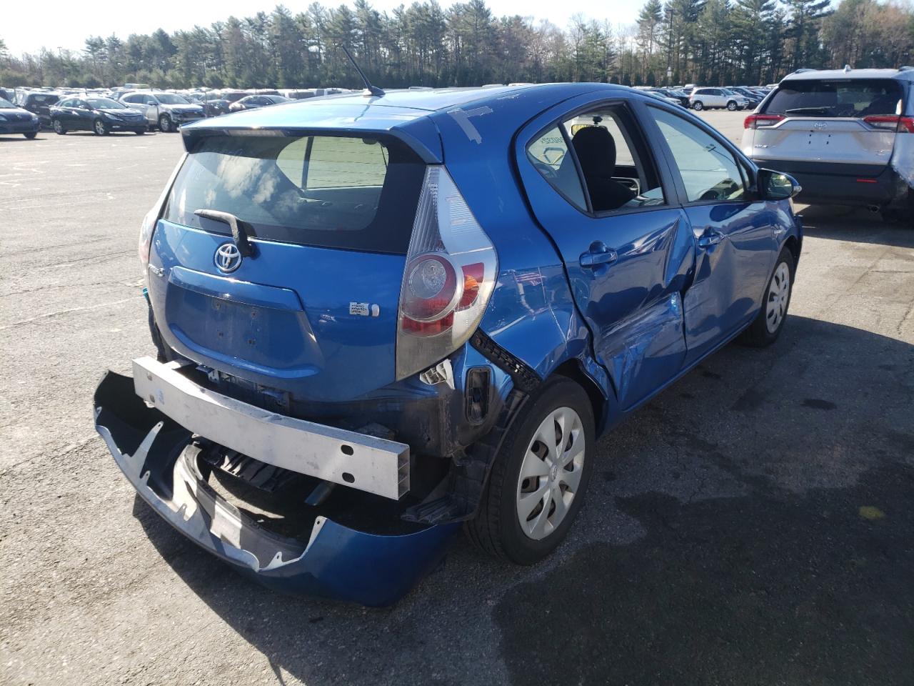 Photo 4 from auction – 2013 TOYOTA PRIUS C with VIN JTDKDTB30D1039872