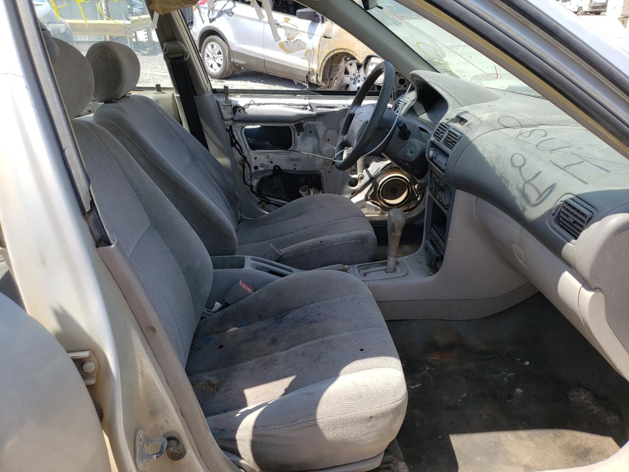 Photo 5 from auction – 2001 TOYOTA COROLLA CE with VIN 1NXBR12E01Z448578