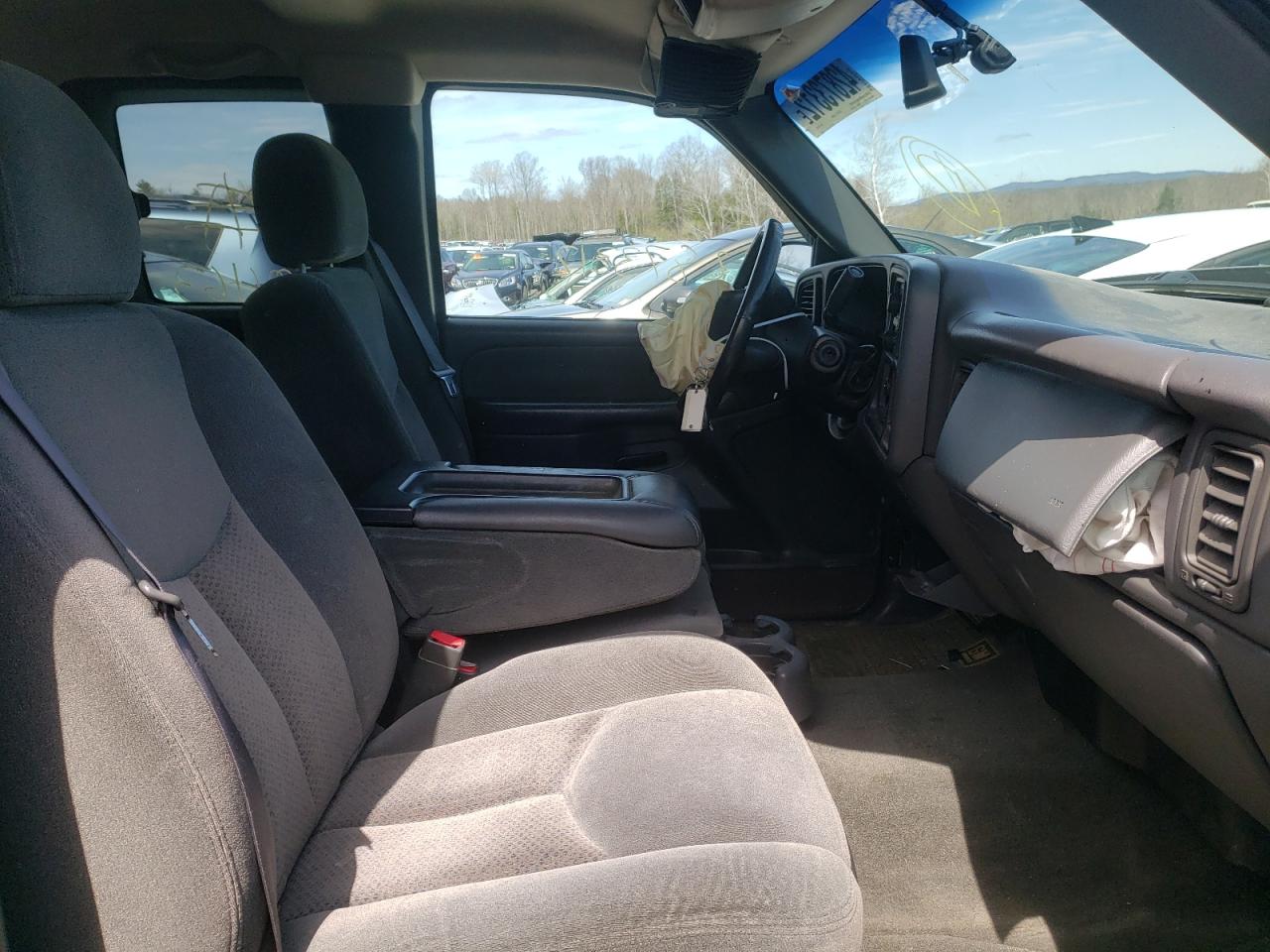 Photo 5 from auction – 2003 CHEVROLET silverado with VIN 2GCEC19V131316145
