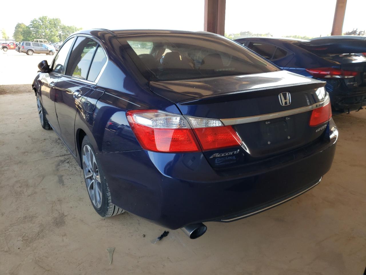 Photo 3 from auction – 2015 HONDA ACCORD SPO with VIN 1HGCR2F58FA098975