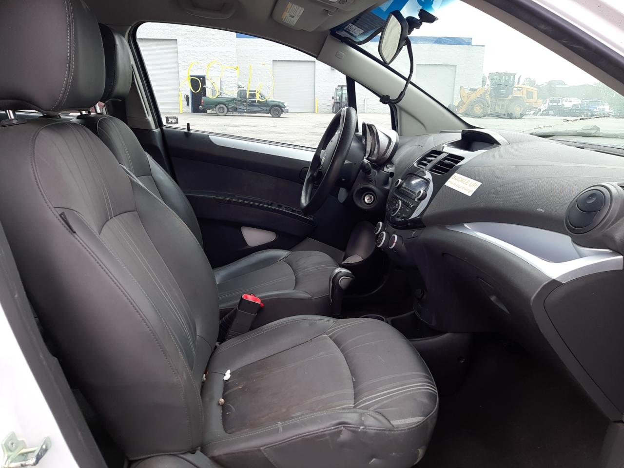 Photo 5 from auction – 2014 CHEVROLET SPARK LS with VIN KL8CB6S99EC529757