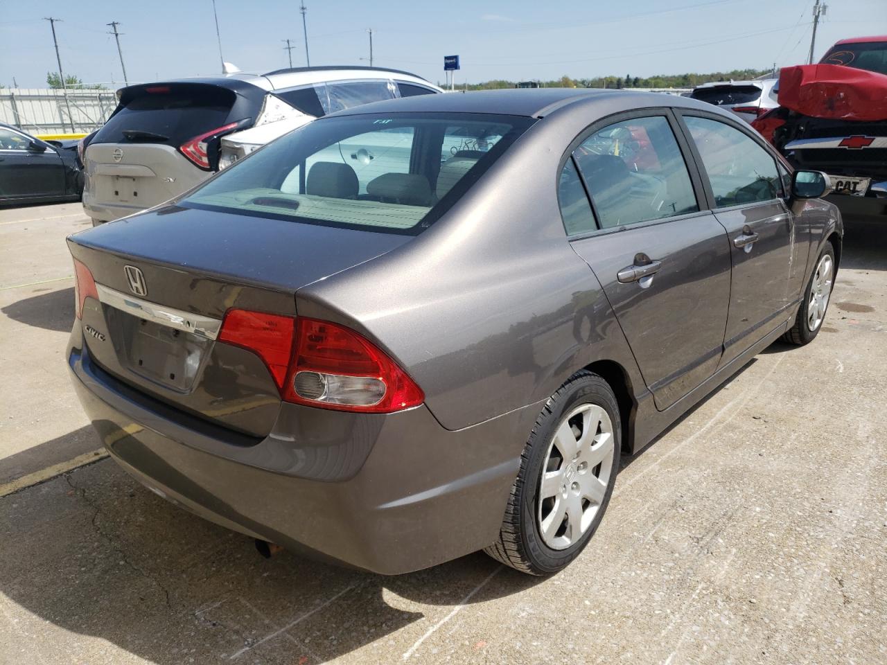 Photo 4 from auction – 2010 HONDA CIVIC LX with VIN 19XFA1F5XAE082425