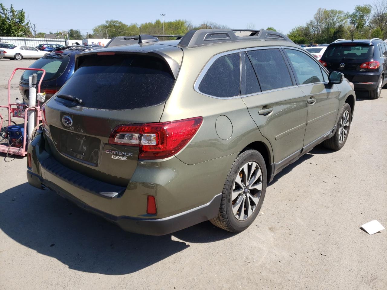 Photo 4 from auction – 2017 SUBARU OUTBACK 2. with VIN 4S4BSANC4H3279843