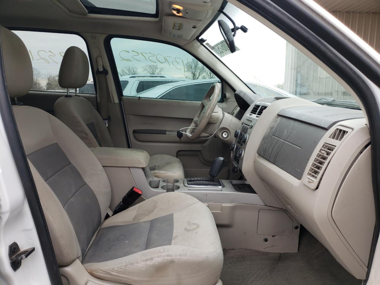 Photo 5 from auction – 2008 FORD ESCAPE XLT with VIN 1FMCU03198KD57498