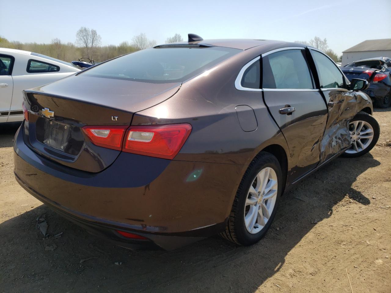 Photo 4 from auction – 2016 CHEVROLET MALIBU LT with VIN 1G1ZE5ST8GF272647