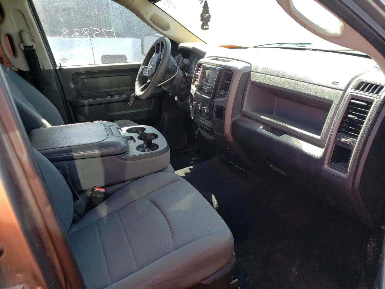 Photo 5 from auction – 2013 RAM 1500 ST with VIN 1C6RR6FTXDS664227