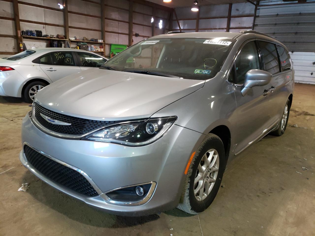 Photo 2 from auction – 2020 CHRYSLER PACIFICA T with VIN 2C4RC1BGXLR284147