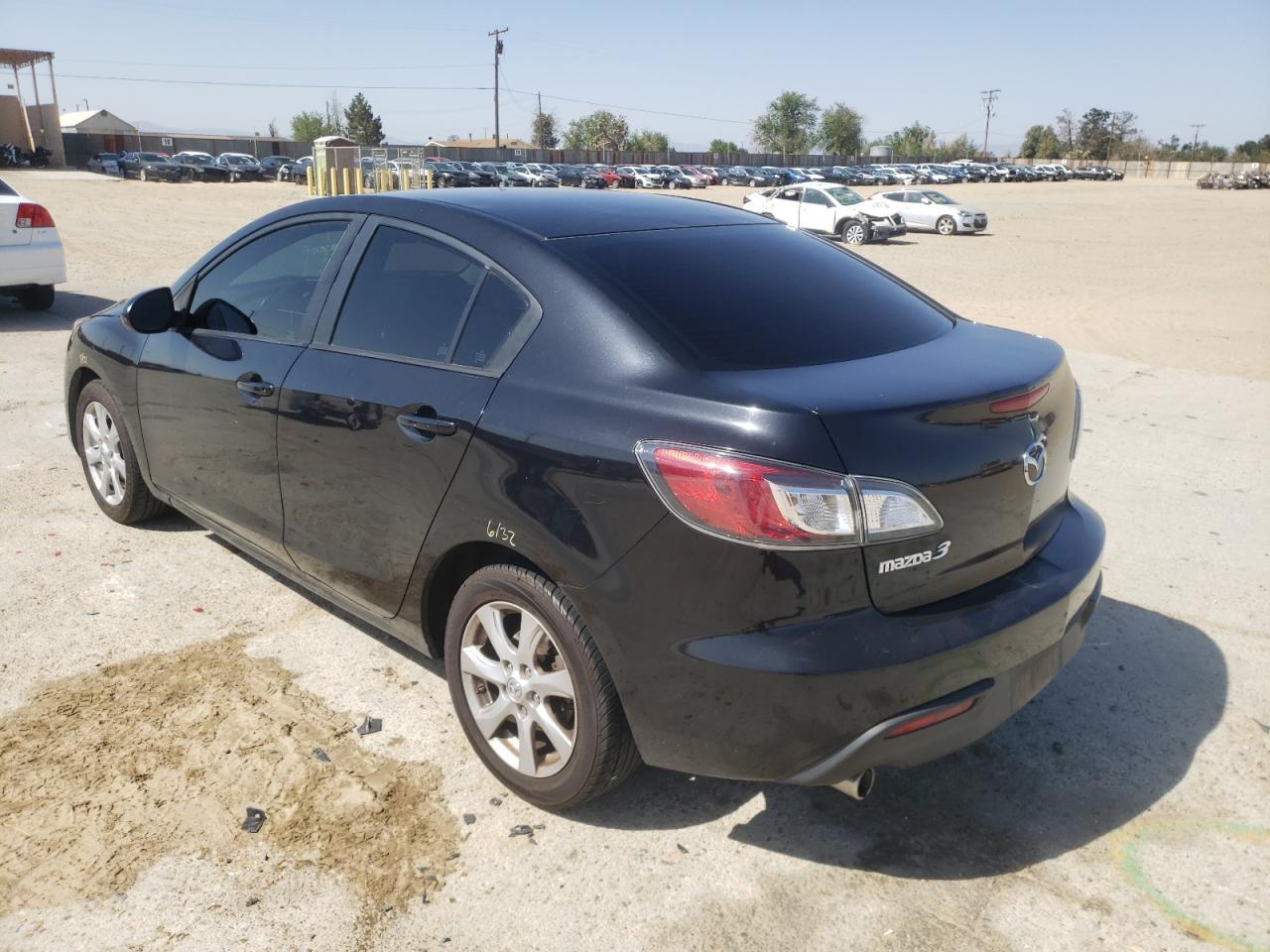 Photo 3 from auction – 2010 MAZDA 3 I with VIN JM1BL1SG8A1258097