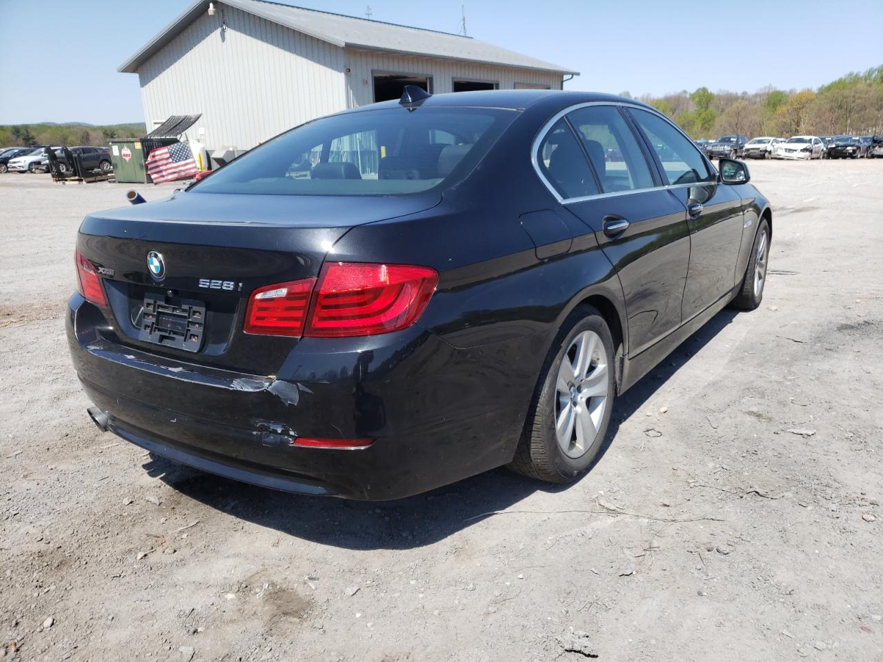Photo 4 from auction – 2013 BMW 528 XI with VIN WBAXH5C50DD109095