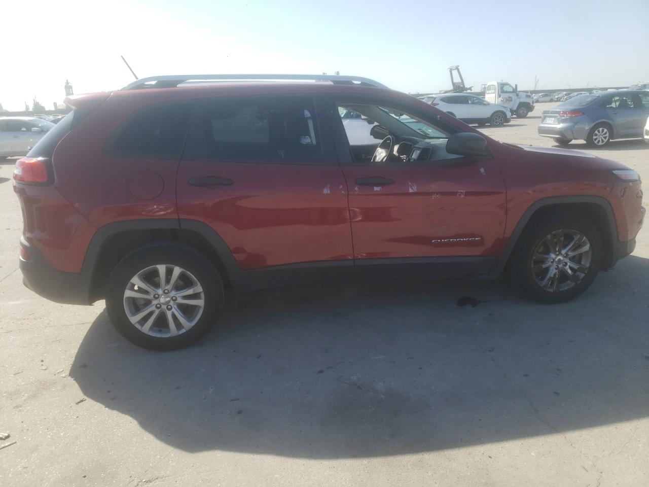 Photo 9 from auction – 2015 JEEP CHEROKEE S with VIN 1C4PJLAB4FW669665