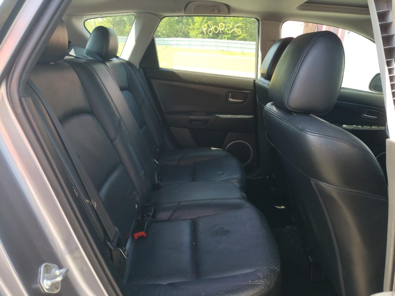 Zdjęcie 6 z aukcji – 2005 MAZDA 3 HATCHBAC z VIN JM1BK343151235727