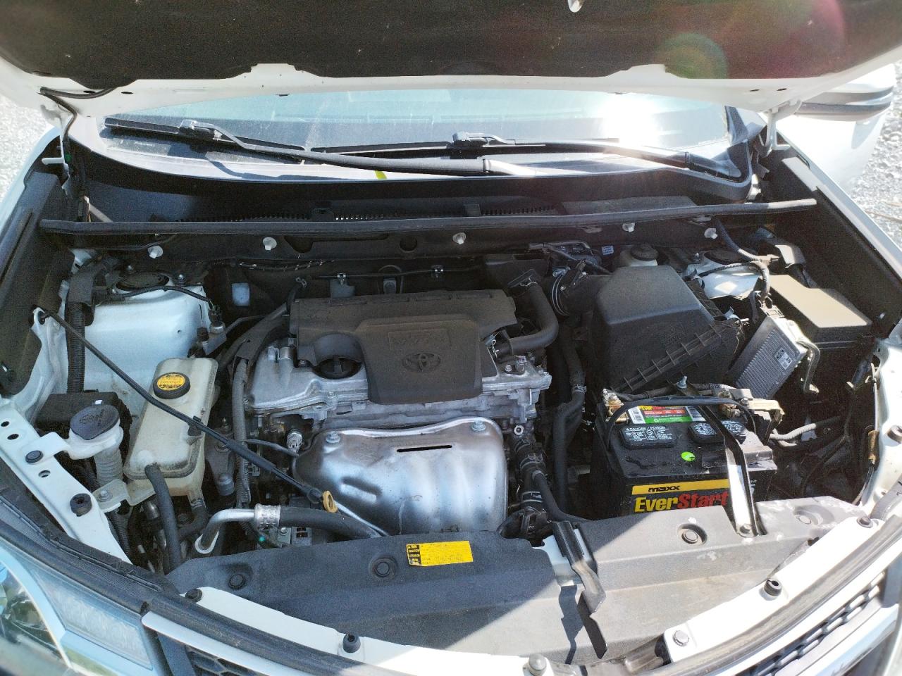 Photo 7 from auction – 2015 TOYOTA RAV4 LIMIT with VIN 2T3YFREV1FW149175