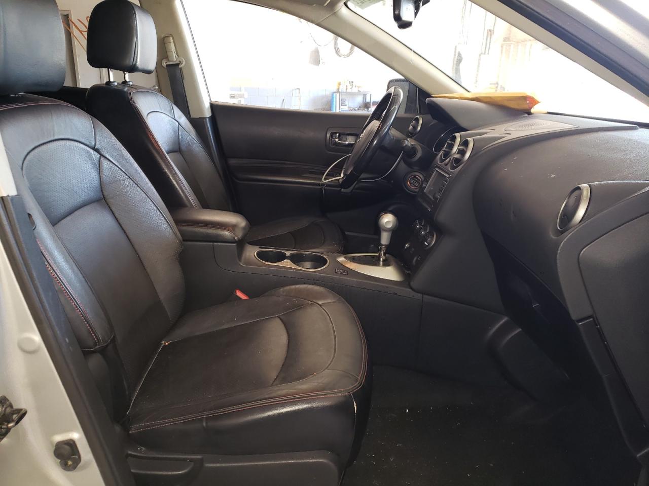 Photo 5 from auction – 2011 NISSAN ROGUE with VIN JN8AS5MV1BW314682