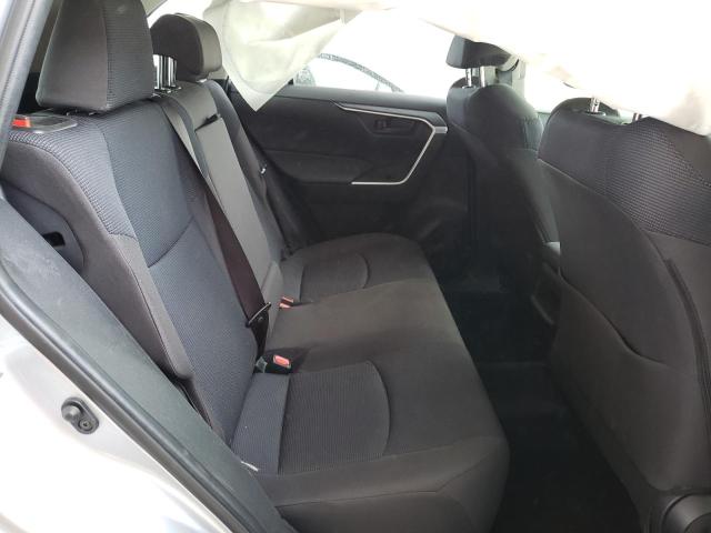 Photo 6 from auction – 2021 TOYOTA RAV4 LE with VIN JTMH1RFV4MD061969