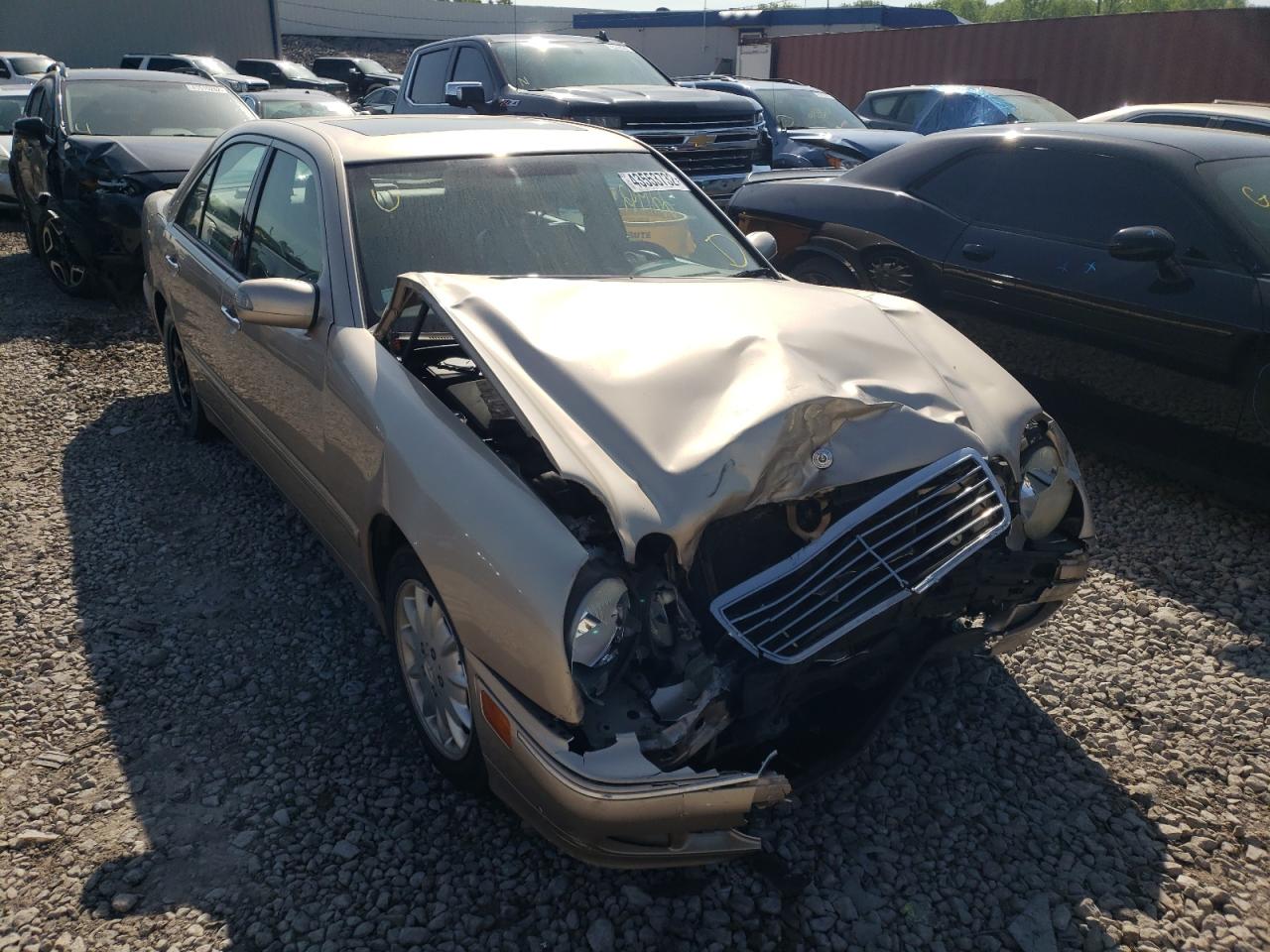 MERCEDES-BENZ E 320 2000 with VIN WDBJF65J0YB050211 - Photo from auction