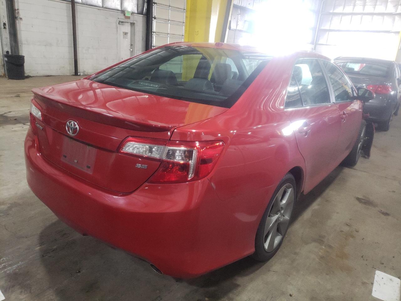 Photo 4 from auction – 2012 TOYOTA CAMRY SE with VIN 4T1BK1FK0CU522234