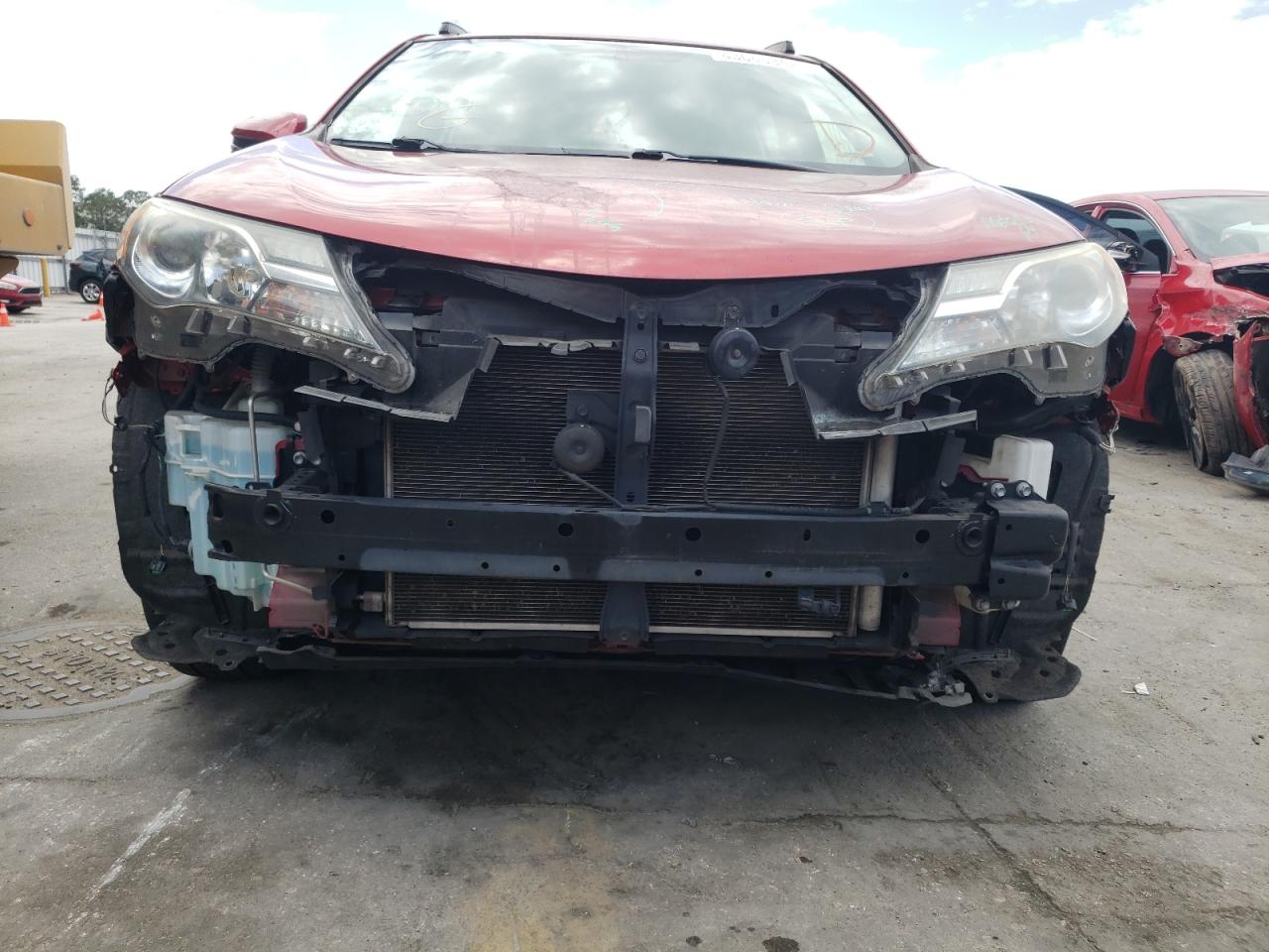 Photo 9 from auction – 2015 TOYOTA RAV4 LIMIT with VIN JTMYFREV5FD063591