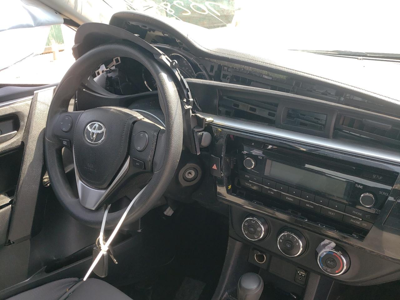 Photo 10 from auction – 2014 TOYOTA COROLLA L with VIN 2T1BURHE4EC151597