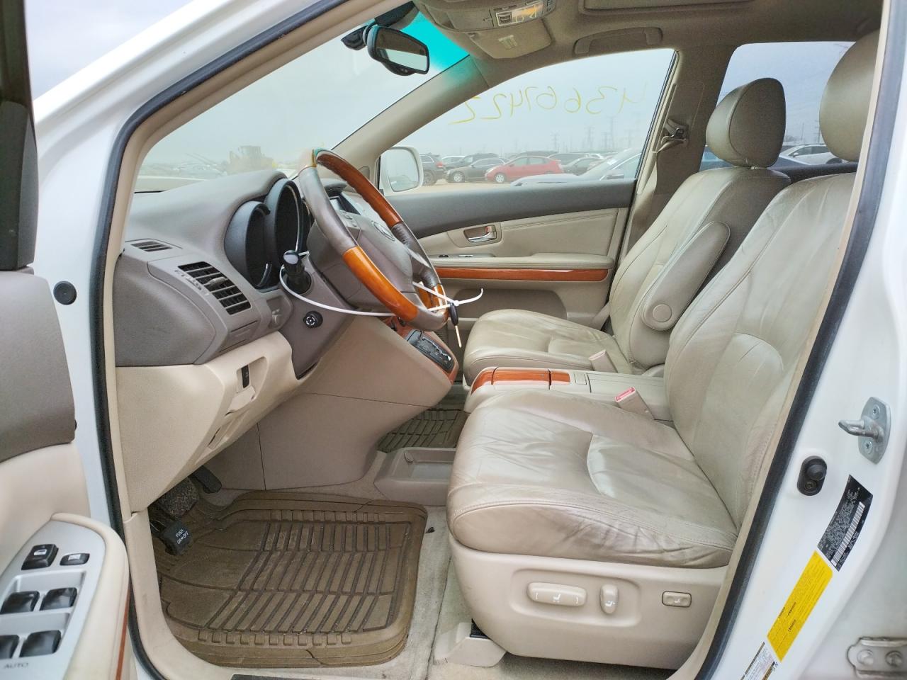 Photo 5 from auction – 2004 LEXUS RX 330 with VIN JTJHA31U040038981