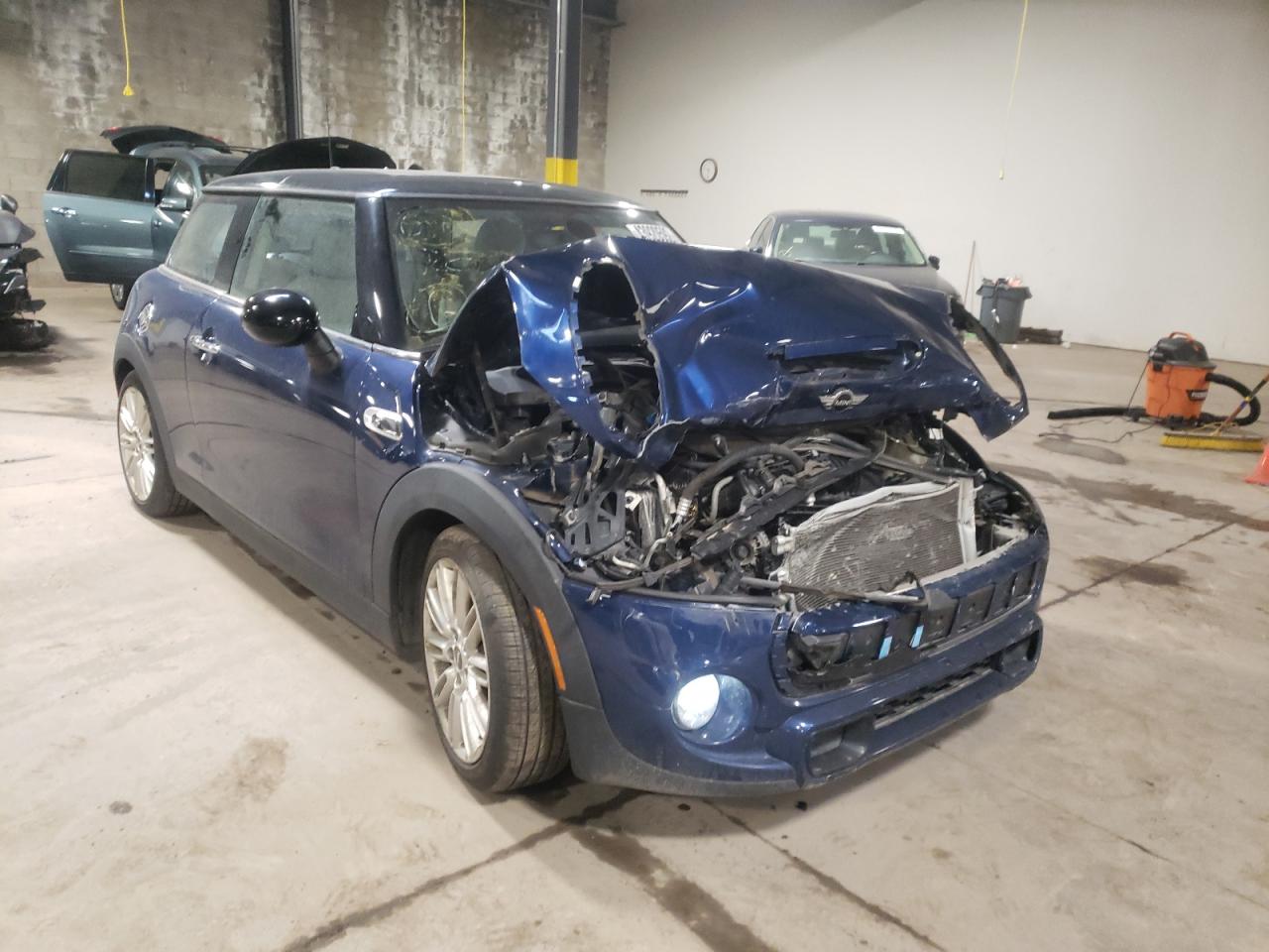 MINI COOPER S 2014 with VIN WMWXM7C55ET986261 - Photo from auction