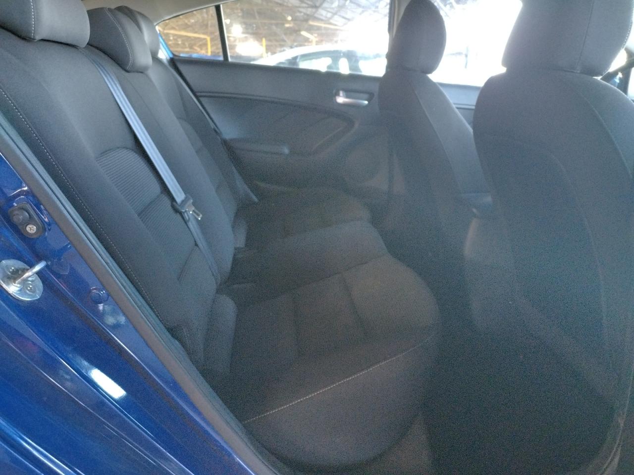 Photo 6 from auction – 2017 KIA FORTE LX with VIN 3KPFK4A73HE037926