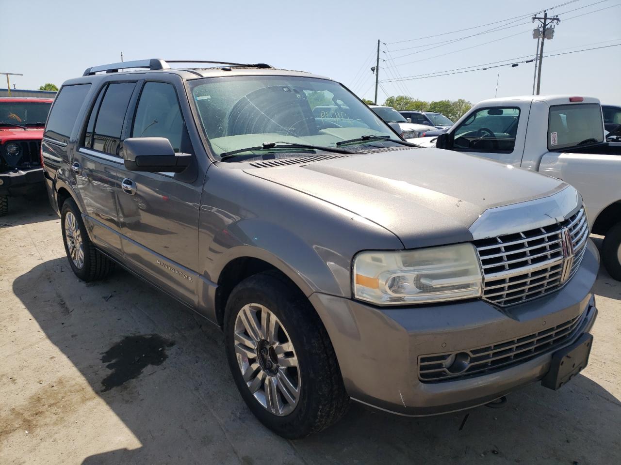 LINCOLN NAVIGATOR 2010 with VIN 5LMJJ2H58AEJ03824 - Photo from auction