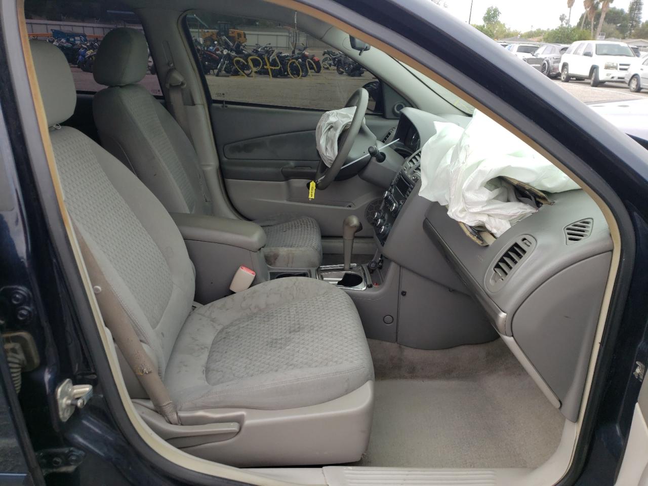 Photo 5 from auction – 2006 CHEVROLET MALIBU with VIN 1G1ZT51F66F109737