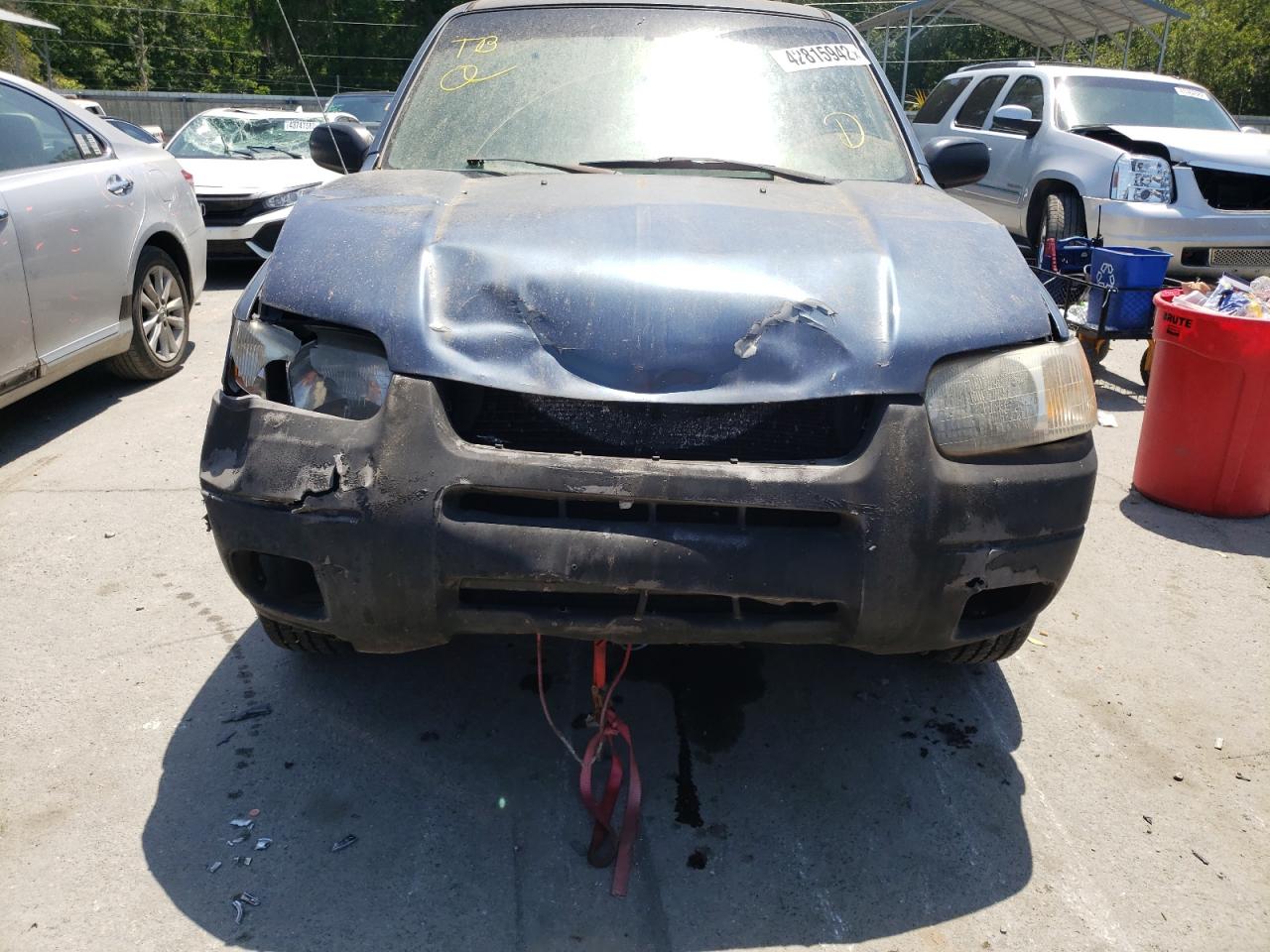 Photo 9 from auction – 2001 FORD ESCAPE XLT with VIN 1FMCU04141KB04321