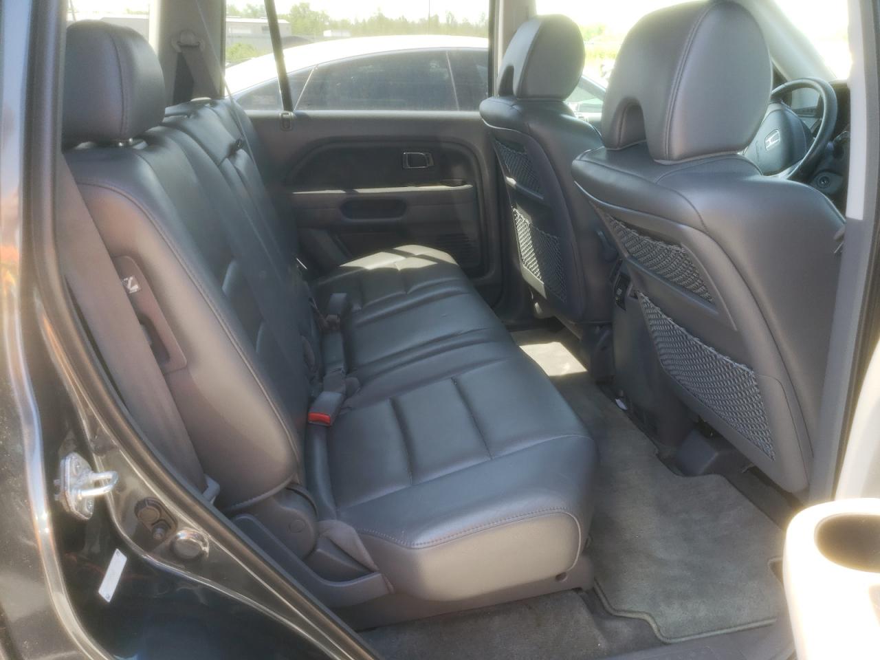 Photo 6 from auction – 2006 HONDA PILOT EX with VIN 5FNYF28556B028285