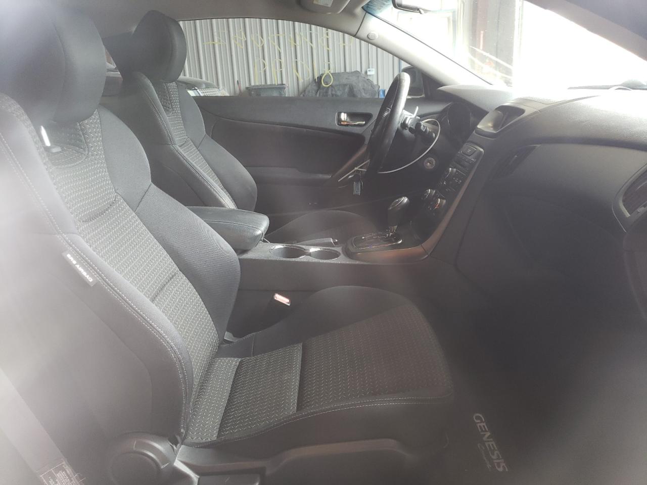 Photo 5 from auction – 2012 HYUNDAI GENESIS CO with VIN KMHHT6KD7CU071816