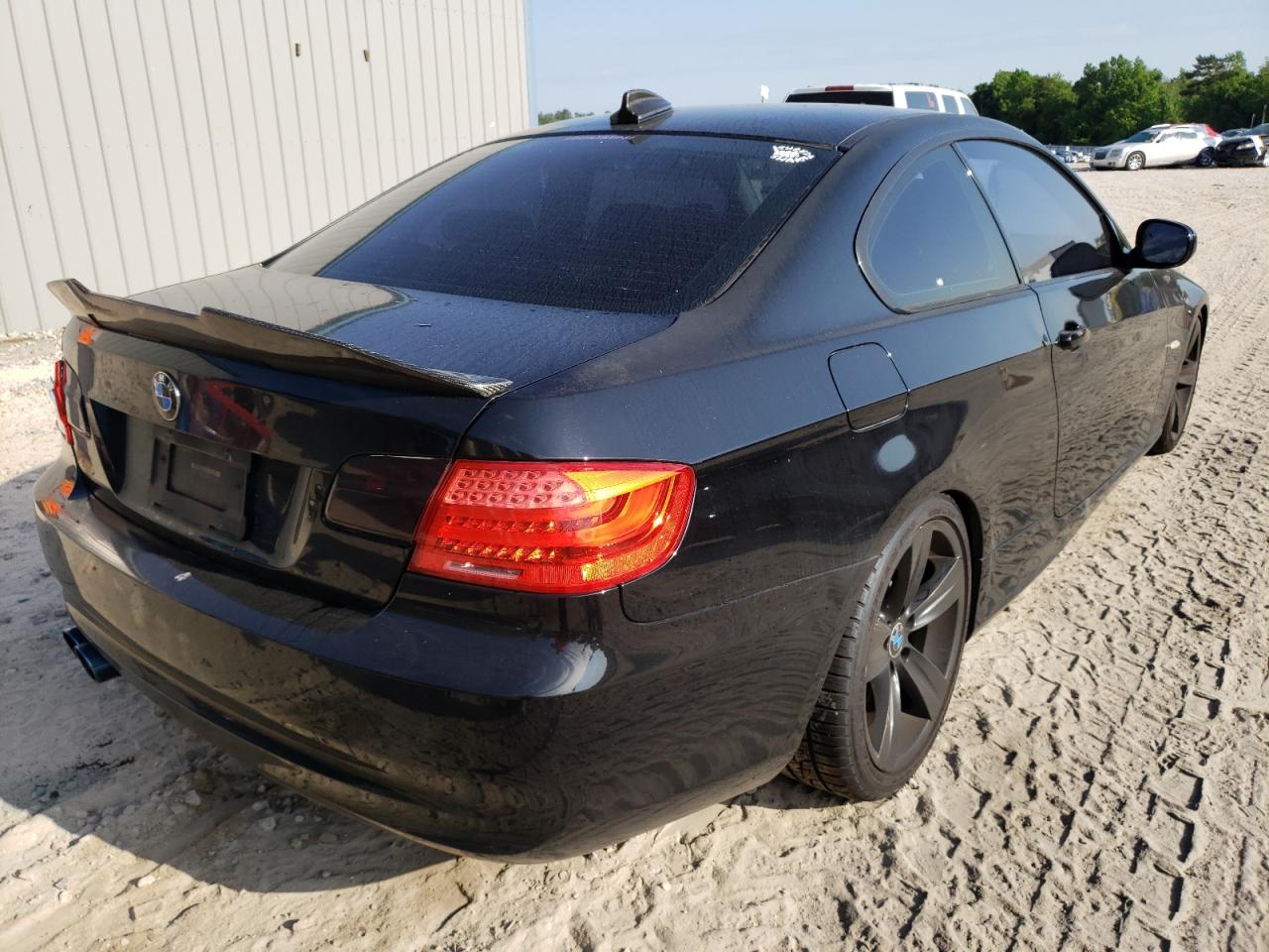 Photo 4 from auction – 2011 BMW 328 I with VIN WBAKE3C5XBE441818