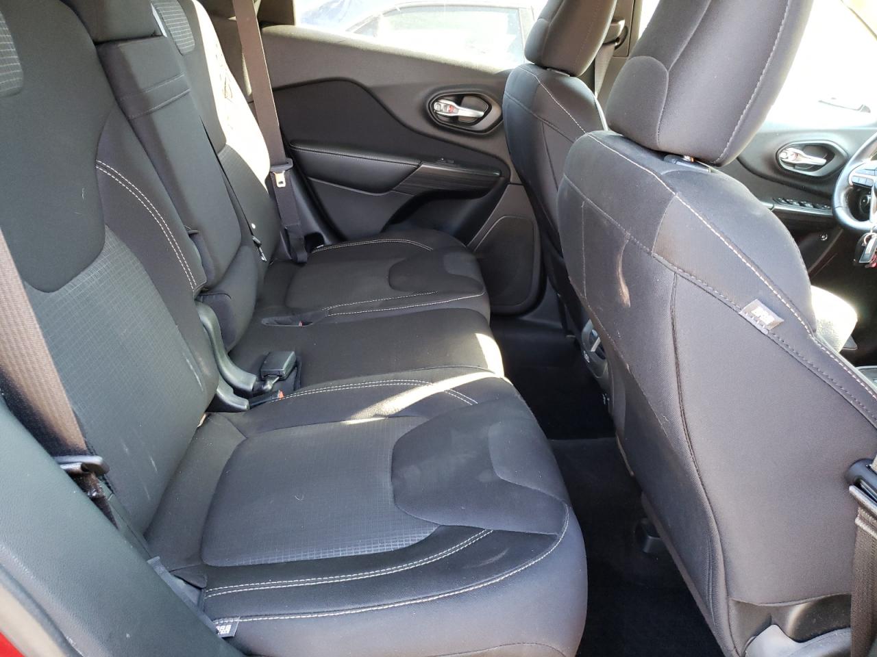Photo 6 from auction – 2015 JEEP CHEROKEE L with VIN 1C4PJMCS2FW726027