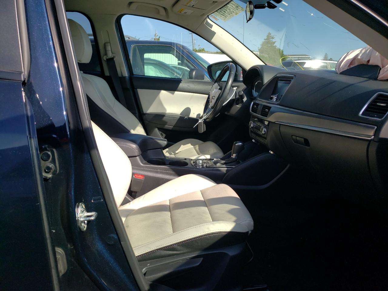 Photo 5 from auction – 2016 MAZDA CX-5 GT with VIN JM3KE4DY3G0751533