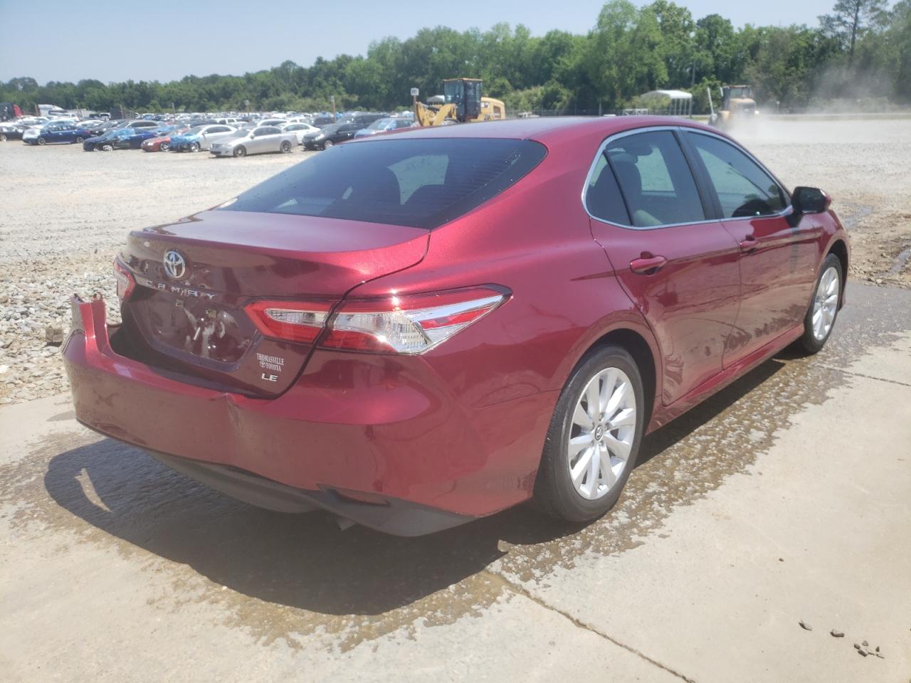 Photo 4 from auction – 2018 TOYOTA CAMRY L with VIN 4T1B11HK4JU650778