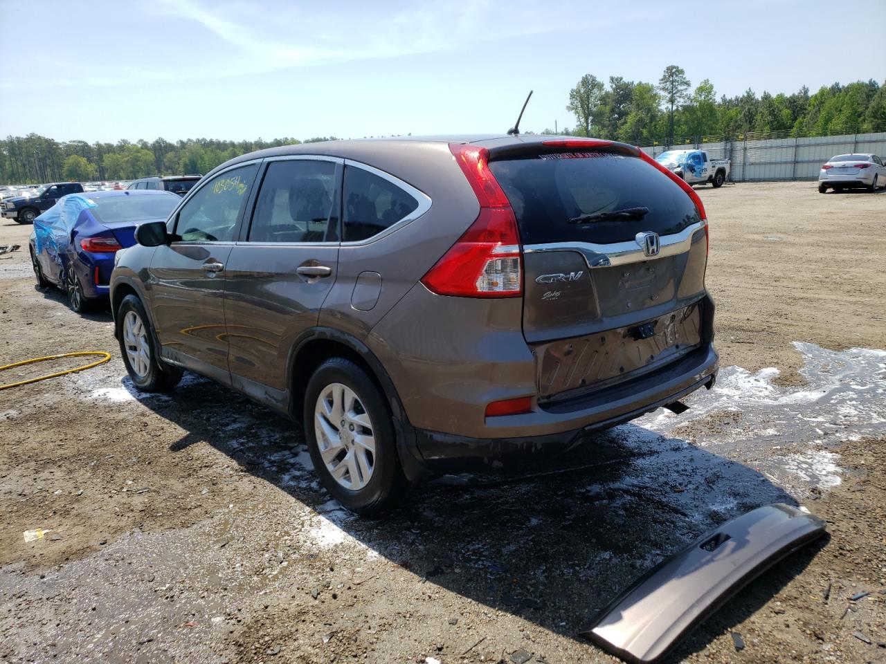 Photo 3 from auction – 2015 HONDA CR-V EX with VIN 2HKRM3H53FH503272