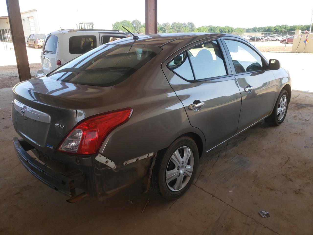 Photo 4 from auction – 2012 NISSAN VERSA S with VIN 3N1CN7AP1CL829401
