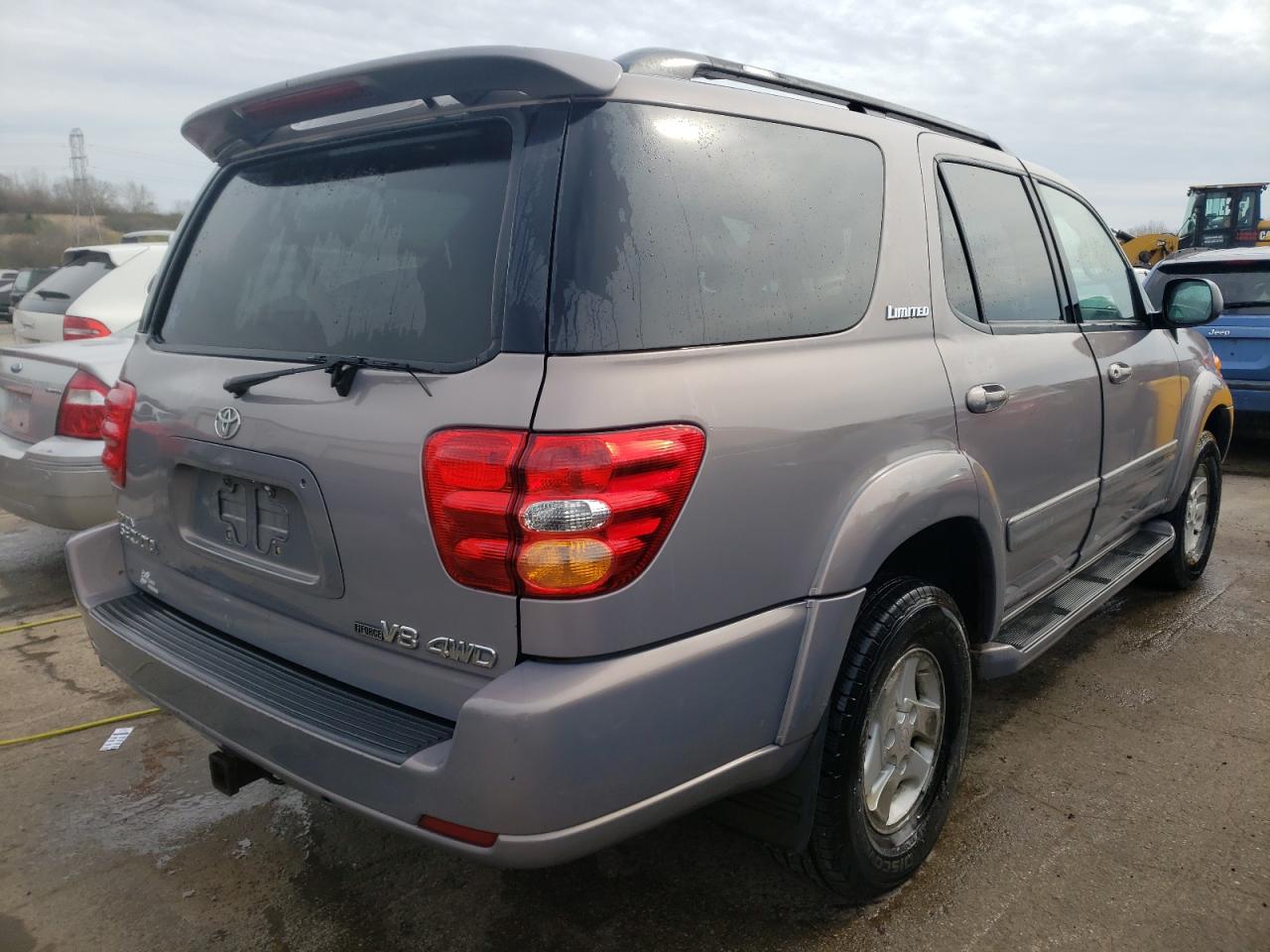 Photo 4 from auction – 2002 TOYOTA SEQUOIA LI with VIN 5TDBT48A52S096373