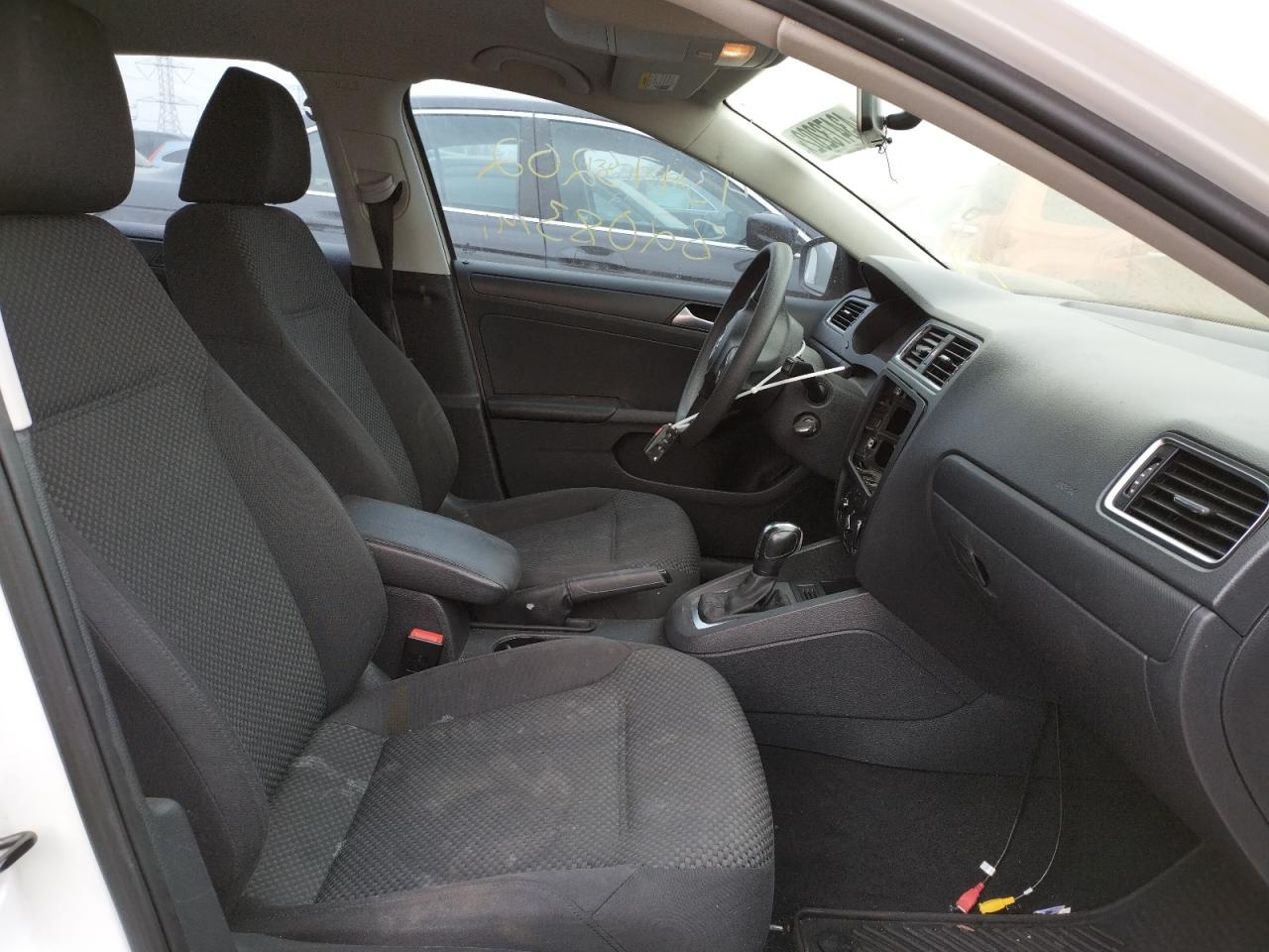 Photo 5 from auction – 2014 VOLKSWAGEN JETTA BASE with VIN 3VW2K7AJXEM376774
