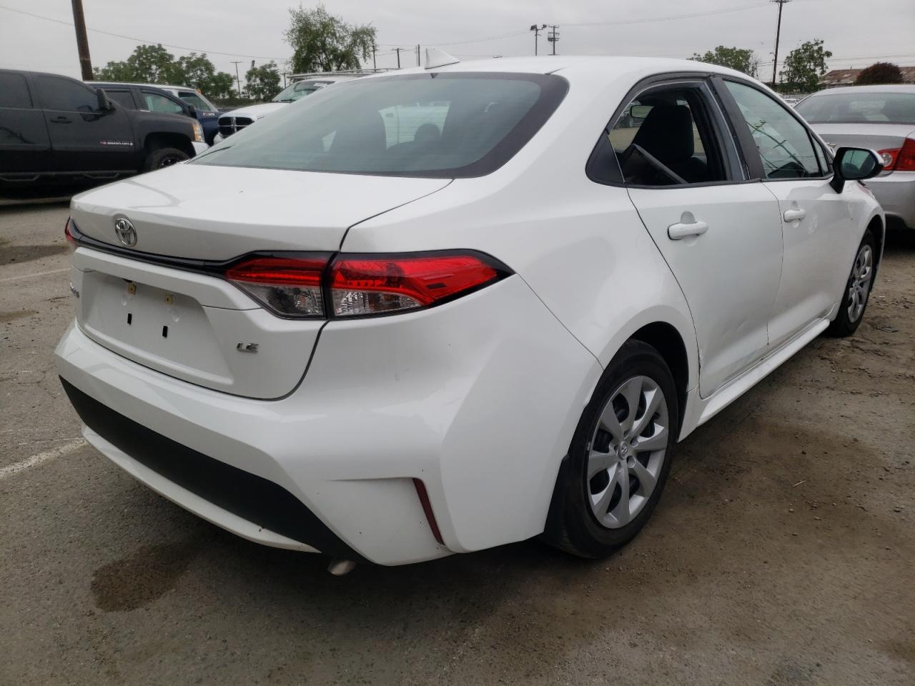 Photo 4 from auction – 2021 TOYOTA COROLLA LE with VIN 5YFEPMAE5MP195155