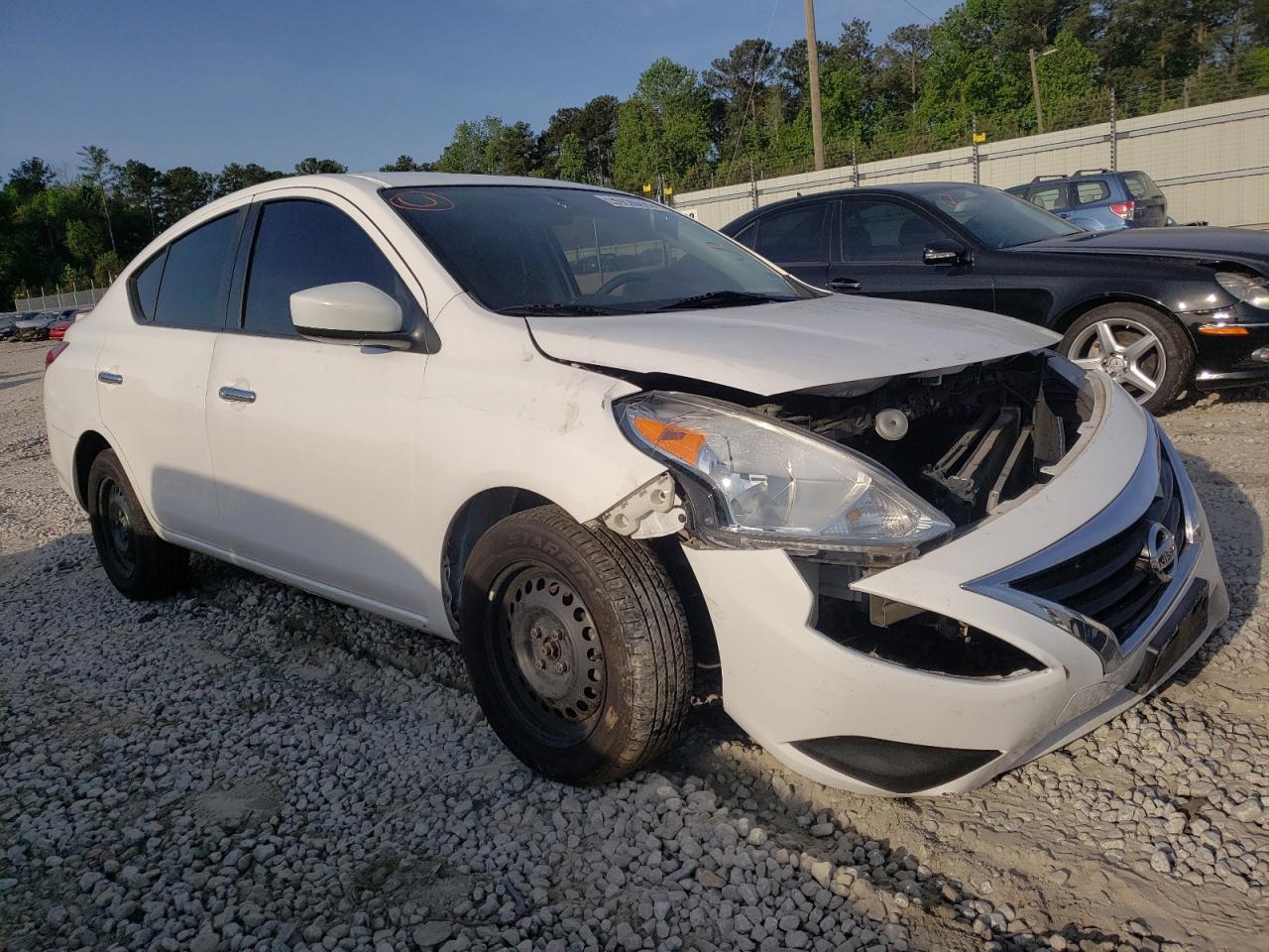NISSAN VERSA S 2017 with VIN 3N1CN7AP4HL836091 - Photo from auction